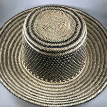 Load image into Gallery viewer, Black Wayuu Hat
