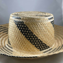 Load image into Gallery viewer, Black Stripe Wayuu Hat
